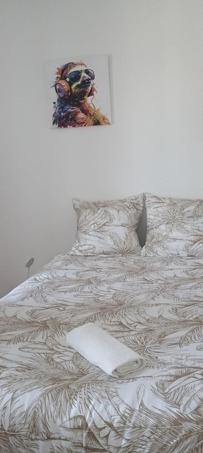 Bed, Bedroom
