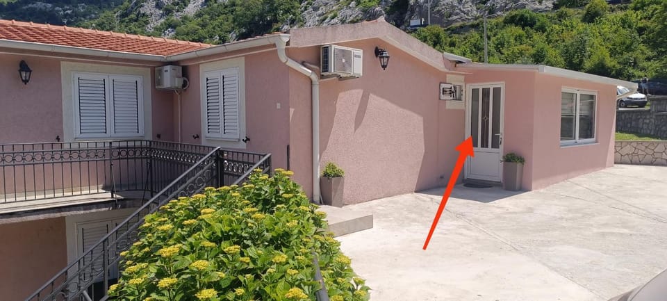 Apartman Luka Apartment in Kotor Municipality