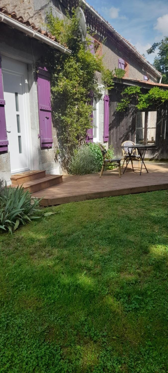 Nedleys Chardonnay Bed and Breakfast in Nouvelle-Aquitaine