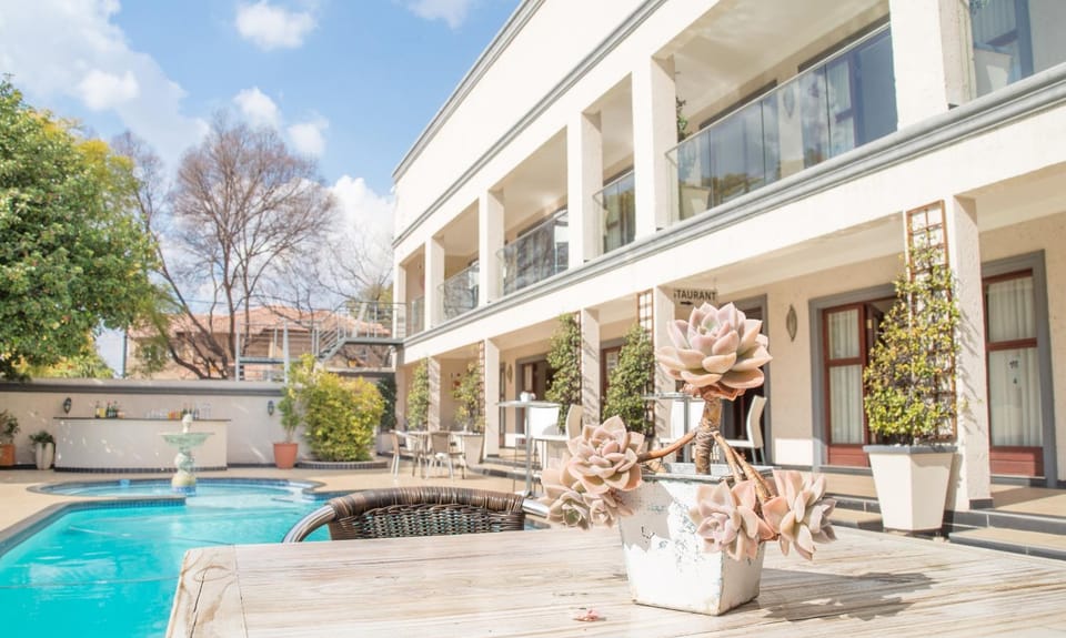 Garden, Balcony/Terrace, Swimming pool
