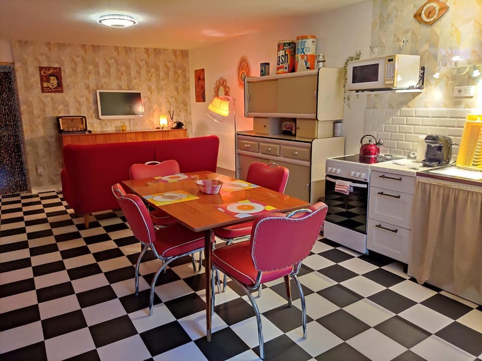 LE VEGAS Logis de luxe avec salle de jeux Apartment in Jura