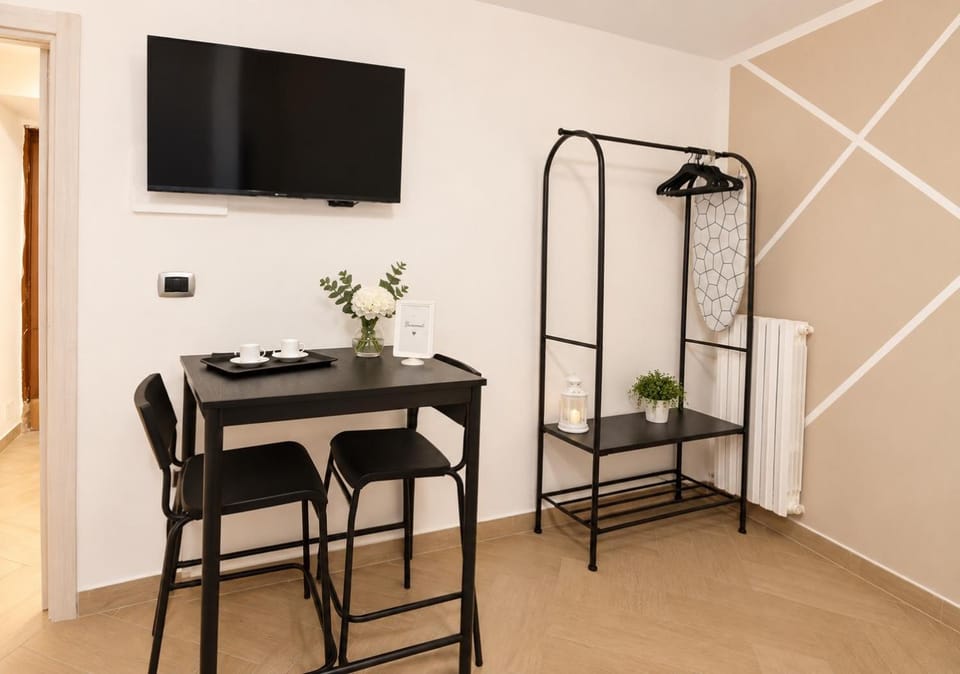 TV and multimedia, Dining area