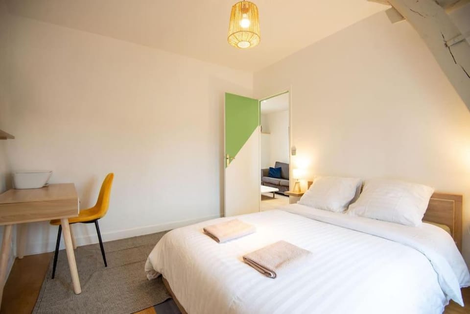 Bed, Bedroom