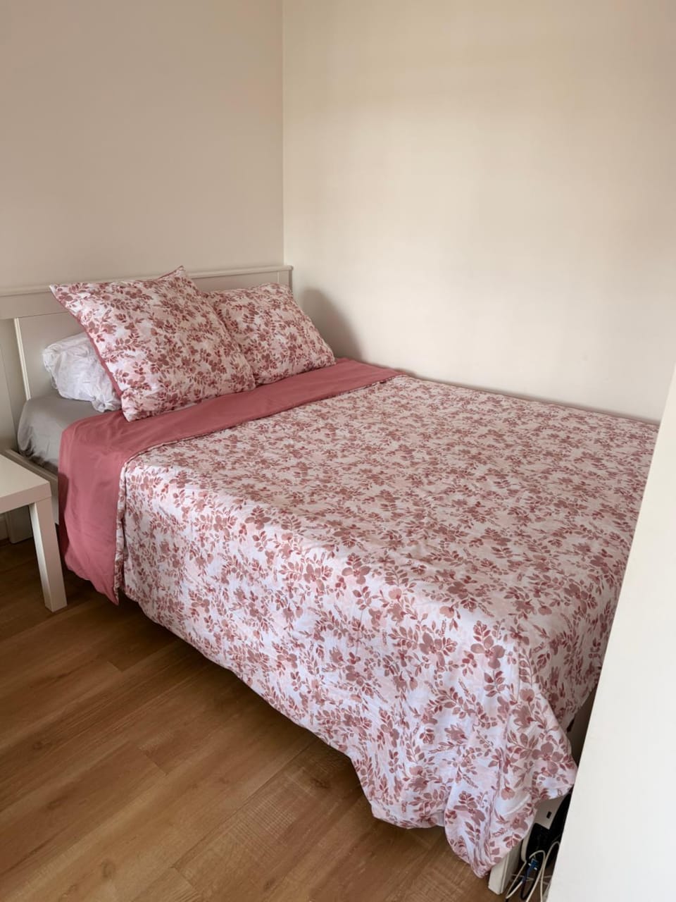 10 minutes walk from the beautiful Eiffel Tower Apartment in Paris
