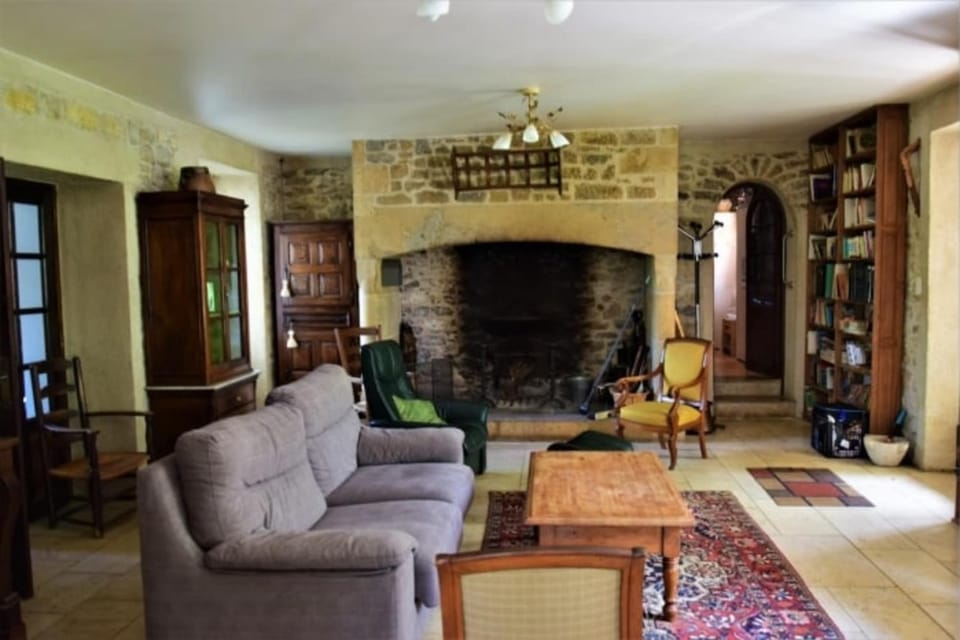 Ma maison de famille en Quercy avec piscine House in Occitanie