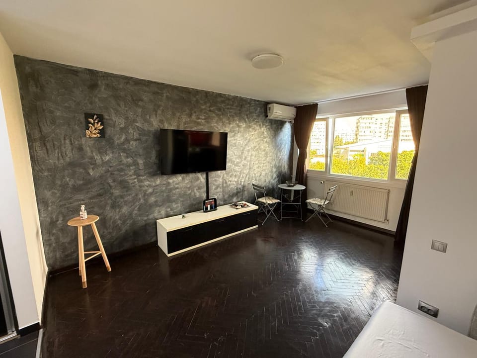 Green Studio Grigorescu Apartment in Bucharest