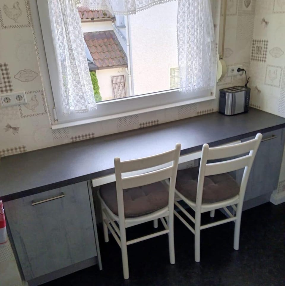 Kitchen or kitchenette, Dining area, toaster