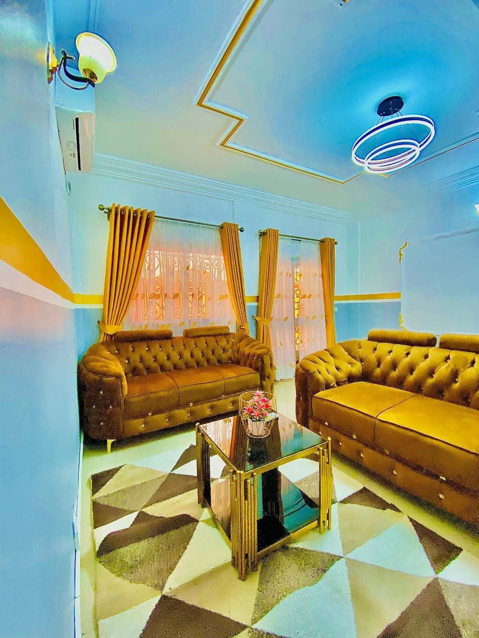 Living room, Seating area