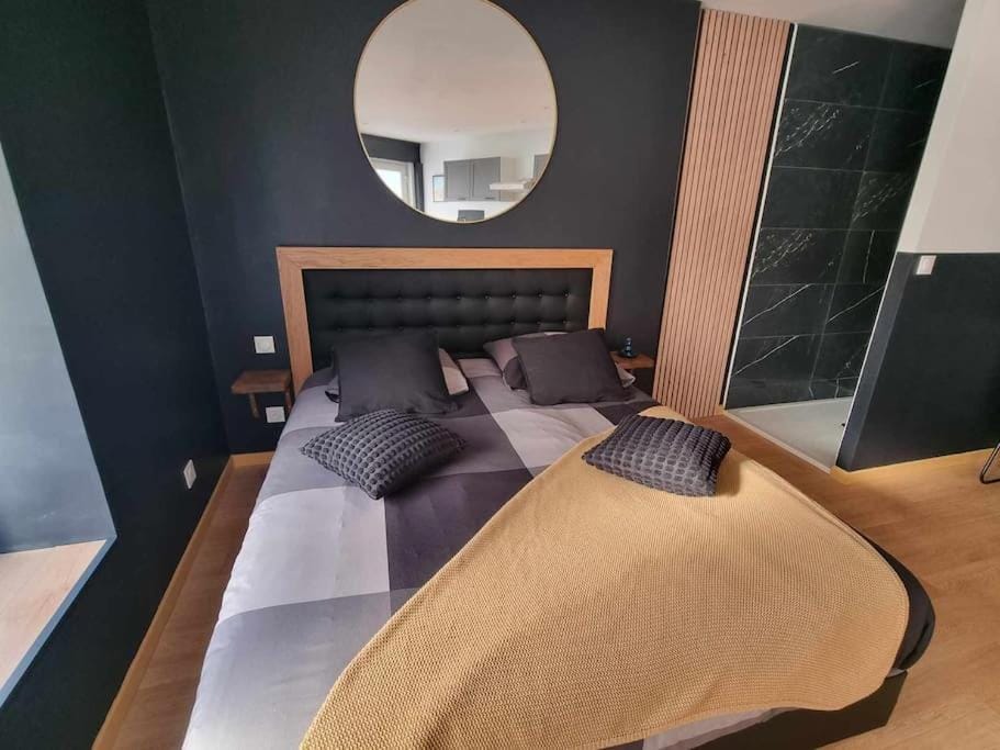 BLCK Tendance maxi studio Apartment in Calais