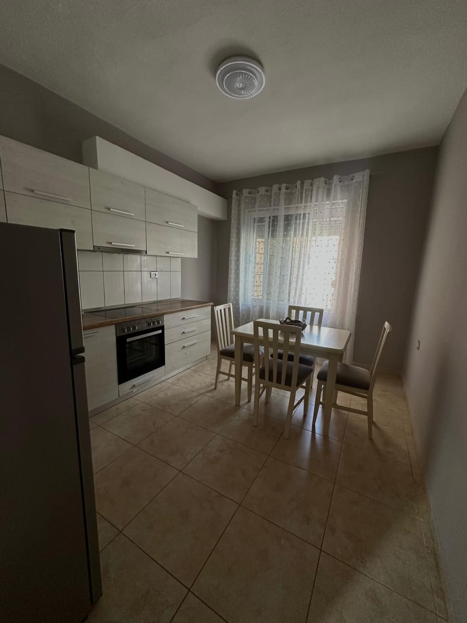 Kitchen or kitchenette, Dining area, oven, stove