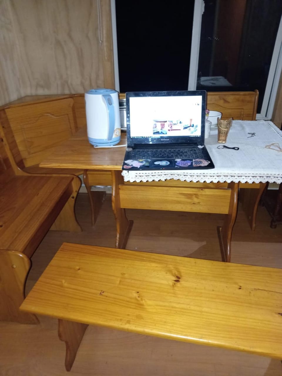 Seating area, Dining area