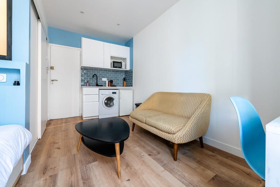 Coffee/tea facilities, Kitchen or kitchenette, microwave, washing machine