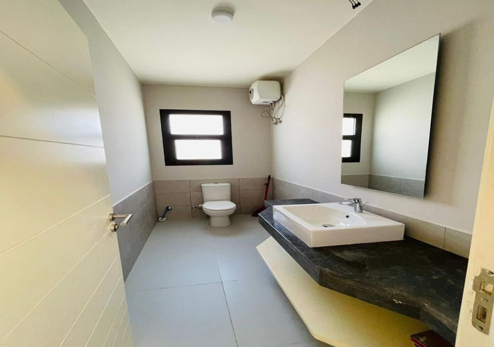 Toilet, Bathroom, Bath, towels