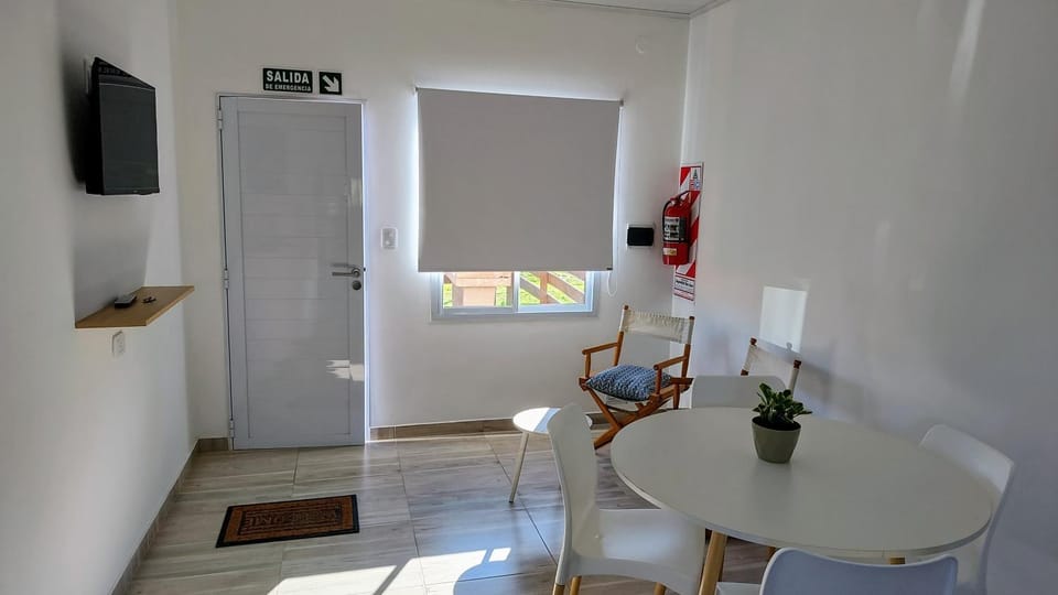 Kitchen or kitchenette, Living room, Seating area