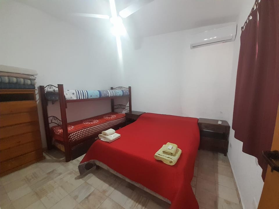 Bed, Photo of the whole room, Bedroom, air conditioner