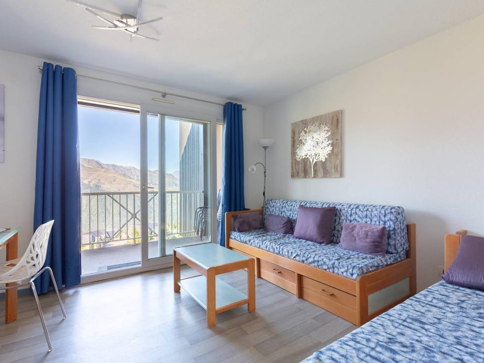 Appartement chaleureux pour 8 personnes proche des pistes - FR-1-695-59 Apartment in Catalonia