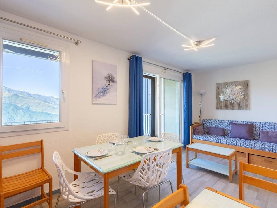 Appartement chaleureux pour 8 personnes proche des pistes - FR-1-695-59 Apartment in Catalonia