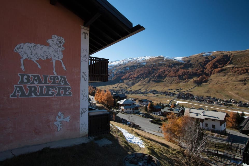 City view, Mountain view