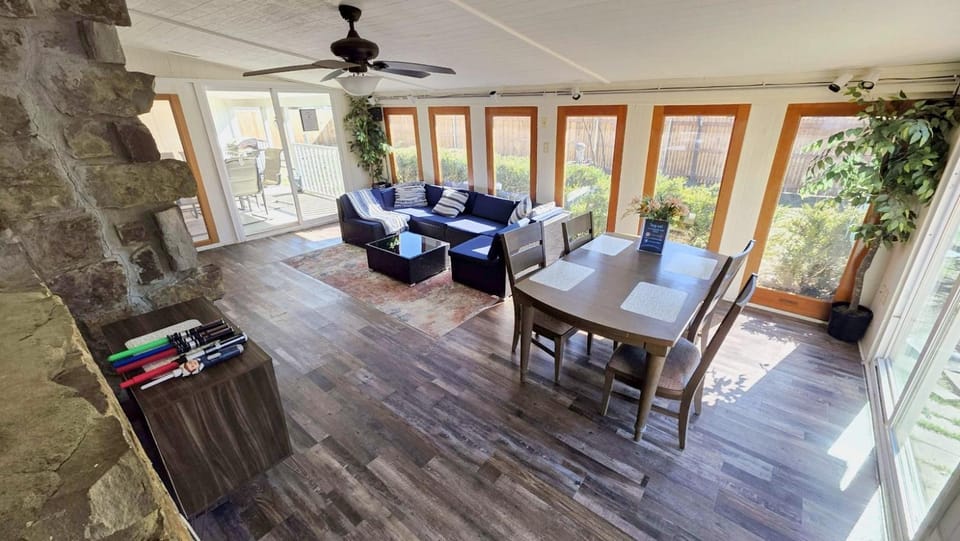 Patio, Living room, Seating area, Dining area, Garden view