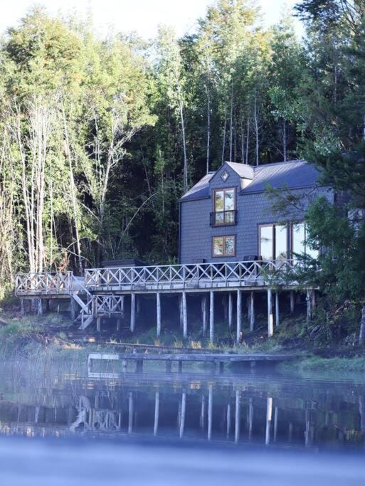 Refugio Mayapehue, Lago Natri Chiloé House in Los Lagos, Chile