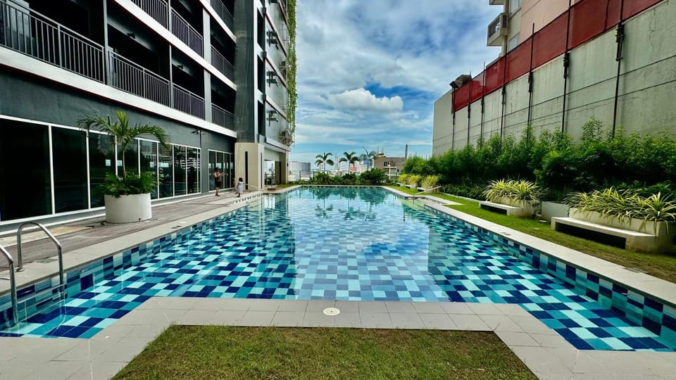 Home of the GoodVibes Red Residences Makati Apartment hotel in Pasay