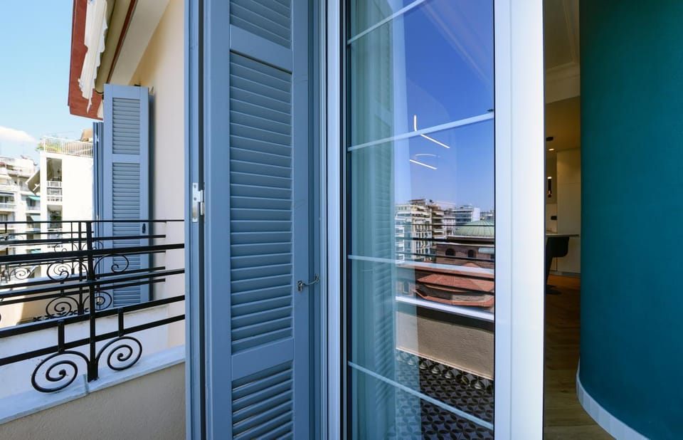 King Apartment Thessaloniki by Luxlikehome Apartment in Thessaloniki