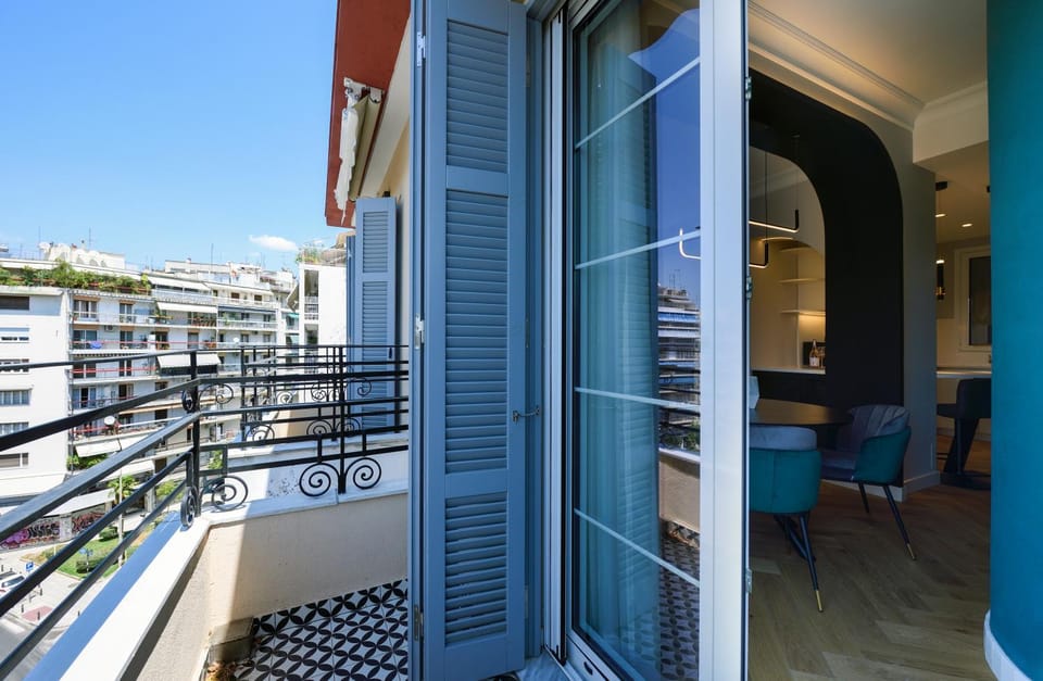 King Apartment Thessaloniki by Luxlikehome Apartment in Thessaloniki