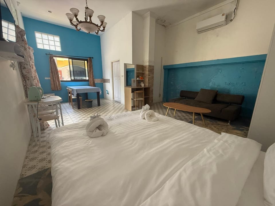 Photo of the whole room