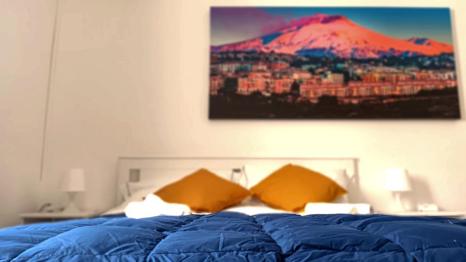 Bed, Decorative detail, Bedroom