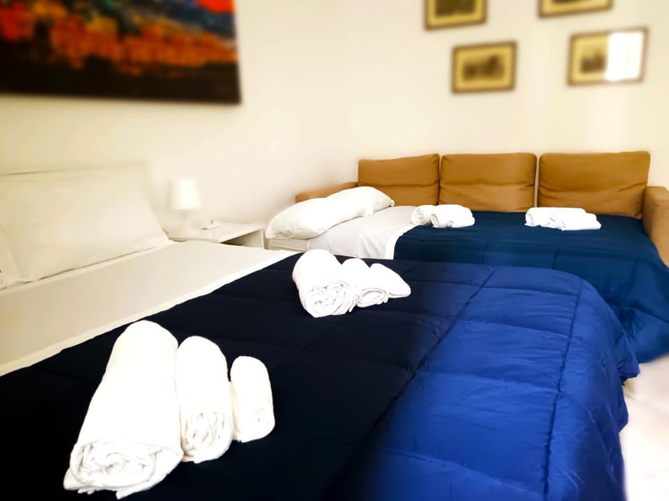 Bed, Bedroom, Guests, wedding