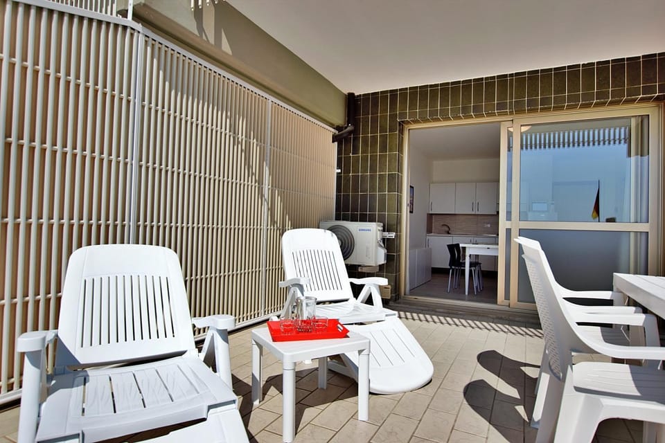 sunbed