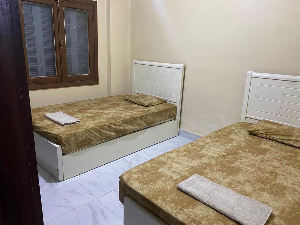 Bed, Photo of the whole room, Bedroom, internet, towels