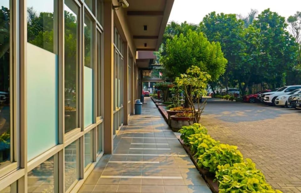 Bobo inn Baros The Edge Apartment in West Java