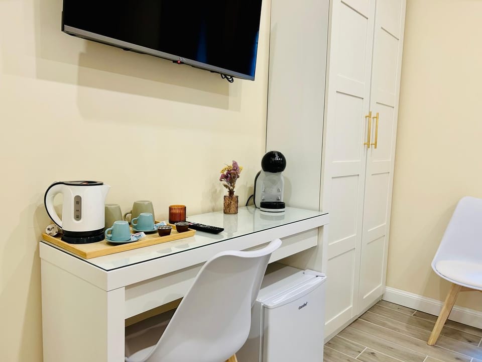 TV and multimedia, Coffee/tea facilities