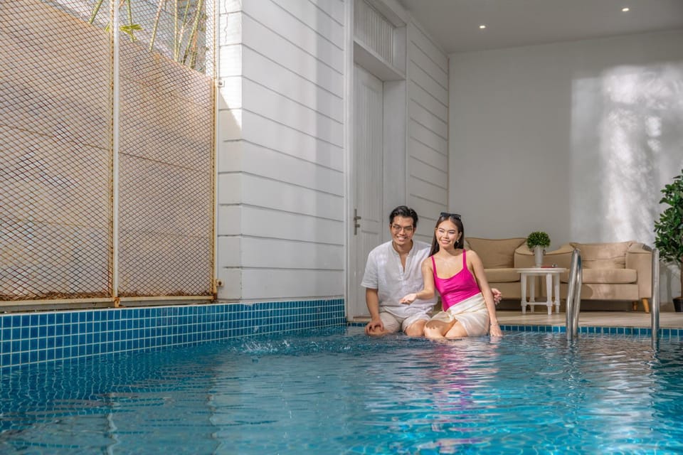 People, Pool view, Swimming pool, Swimming pool, group of guests