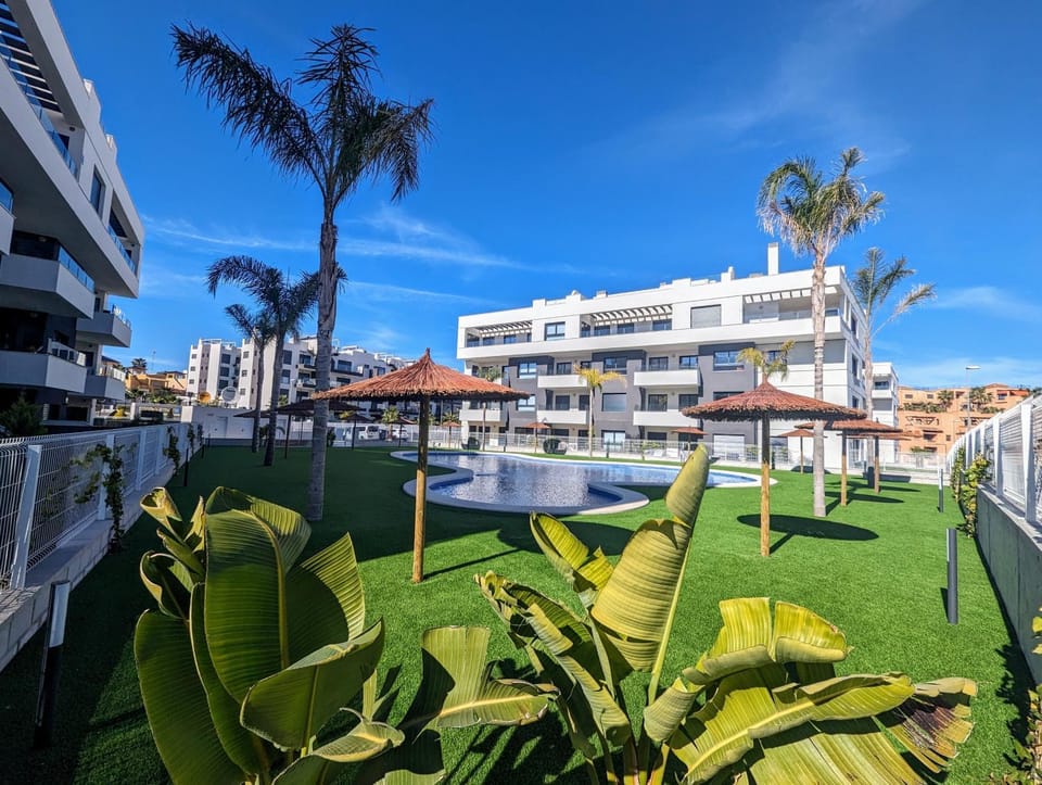 Property building, Garden, Pool view, Swimming pool