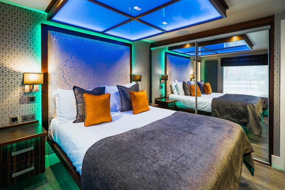 Bed, Bedroom