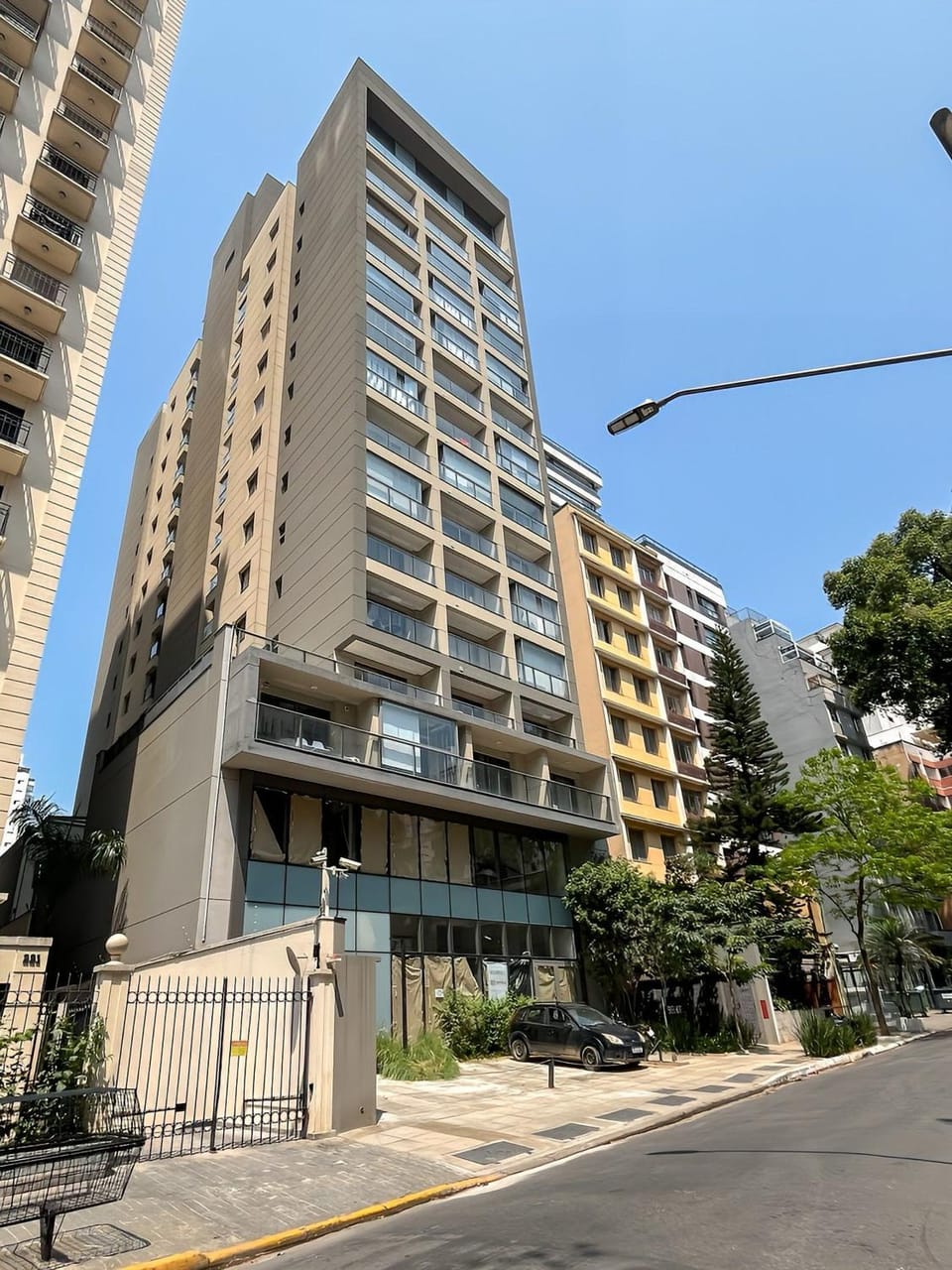Property building, Facade/entrance