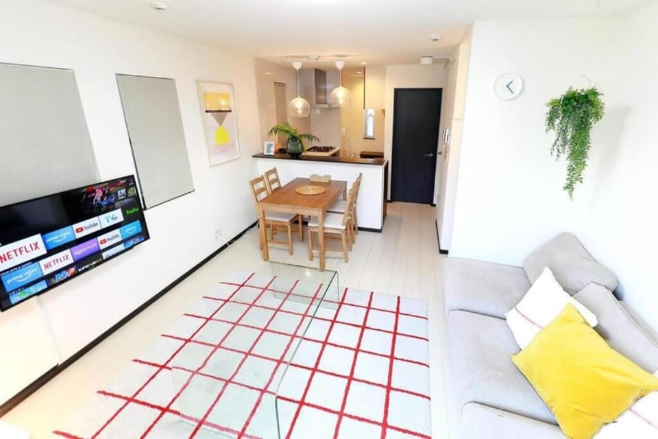 TV and multimedia, Living room, Dining area