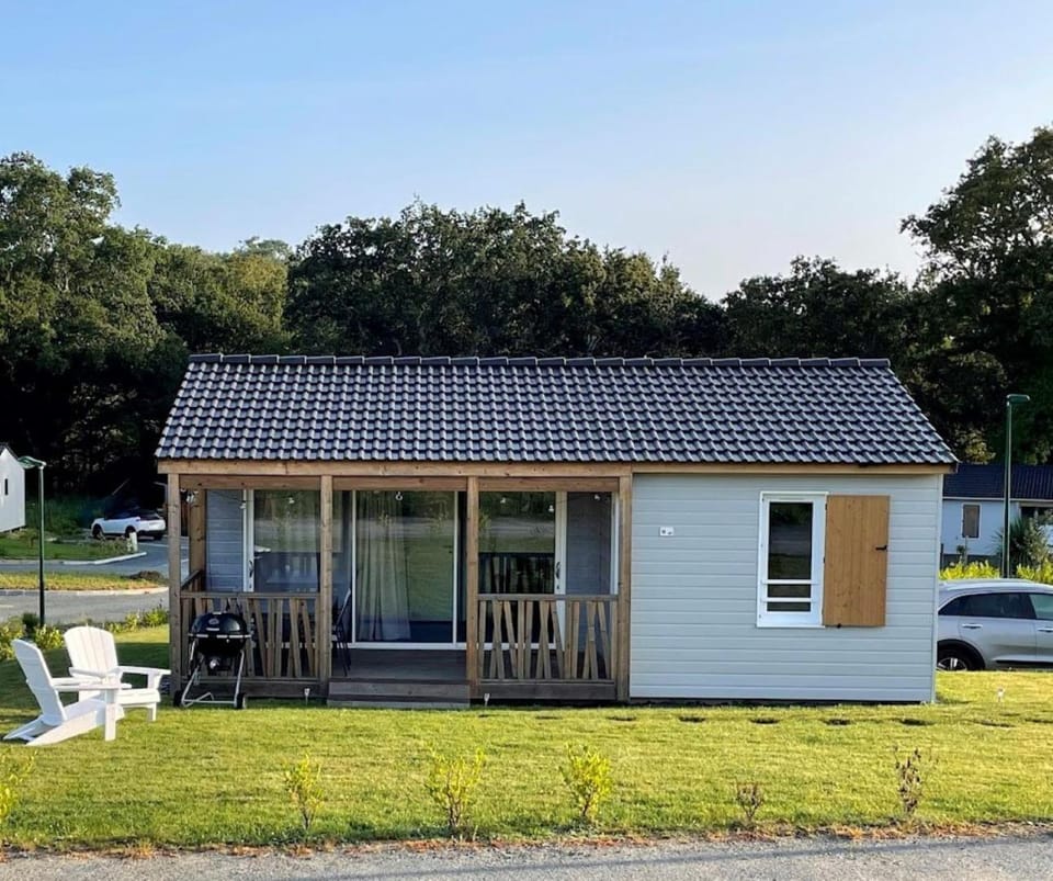 Property building, Day, Garden, Balcony/Terrace, Garden view