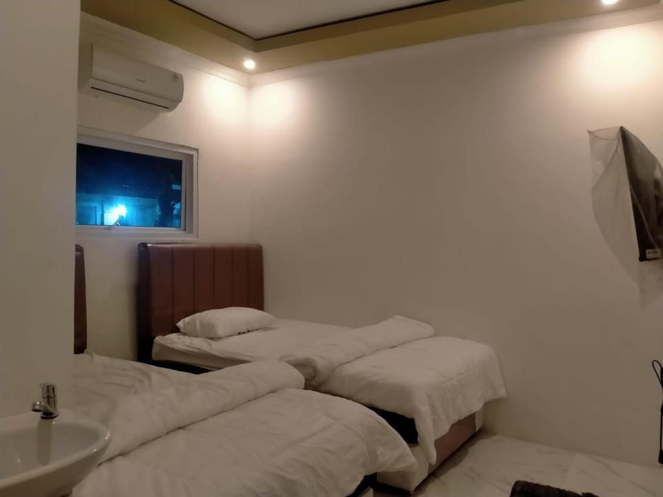 Krui Ocean Hotel in Indonesia