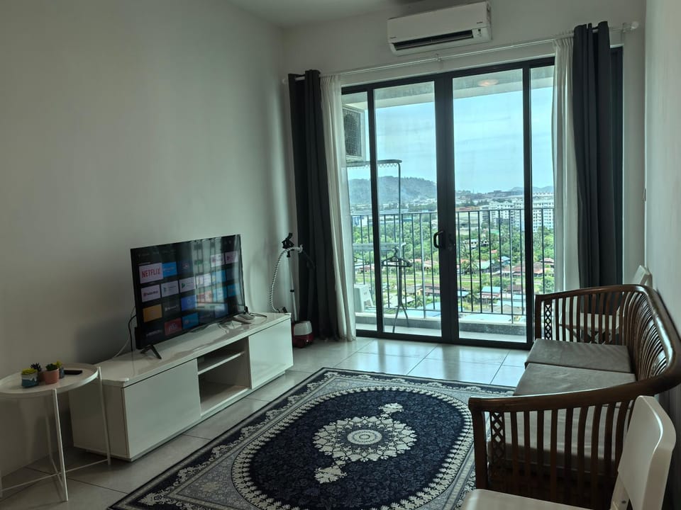 Meritus Comfy 3 Bedroom with 8 Pax Apartment in Penang