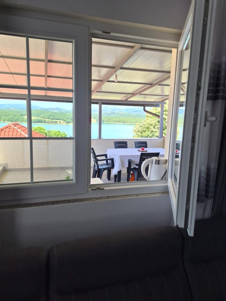 Lakeview Ulez Apartment in Europe