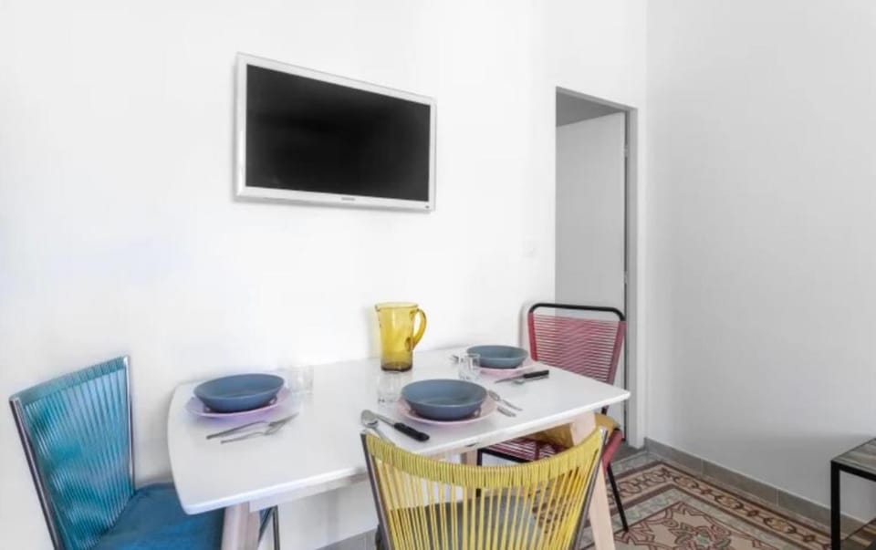 Remarquable T2 avec terrasse Apartment in Hyères