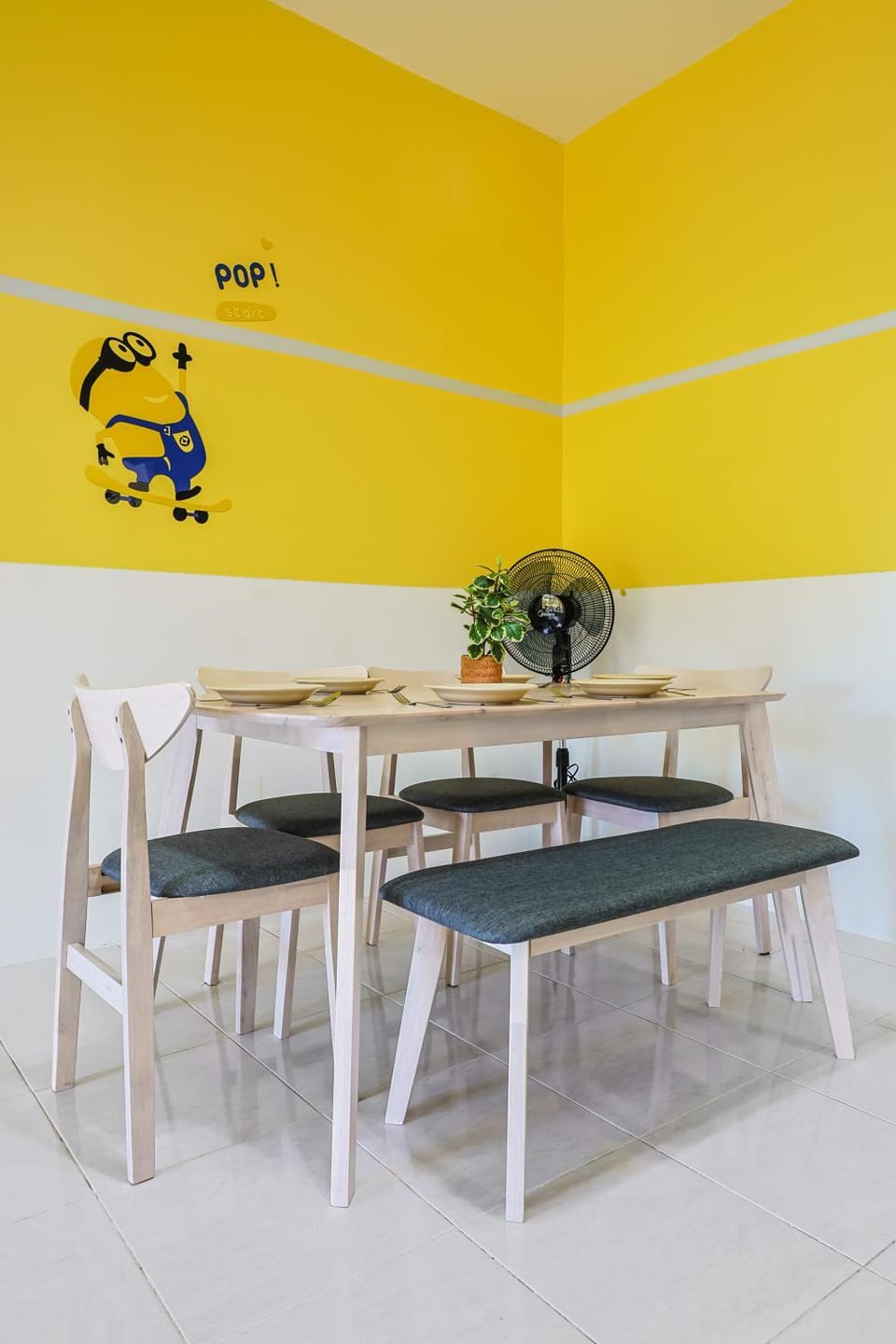 Seating area, Dining area
