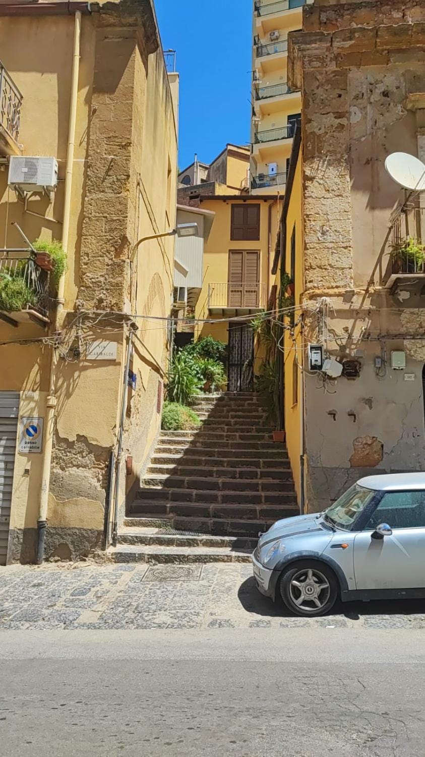 Studio Apartments Salvo 7 Bed and Breakfast in Agrigento