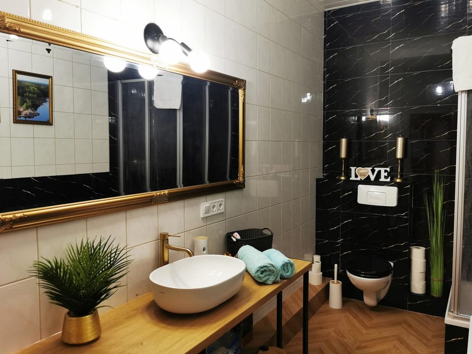 Under the Hill plus Apartment in Saxony