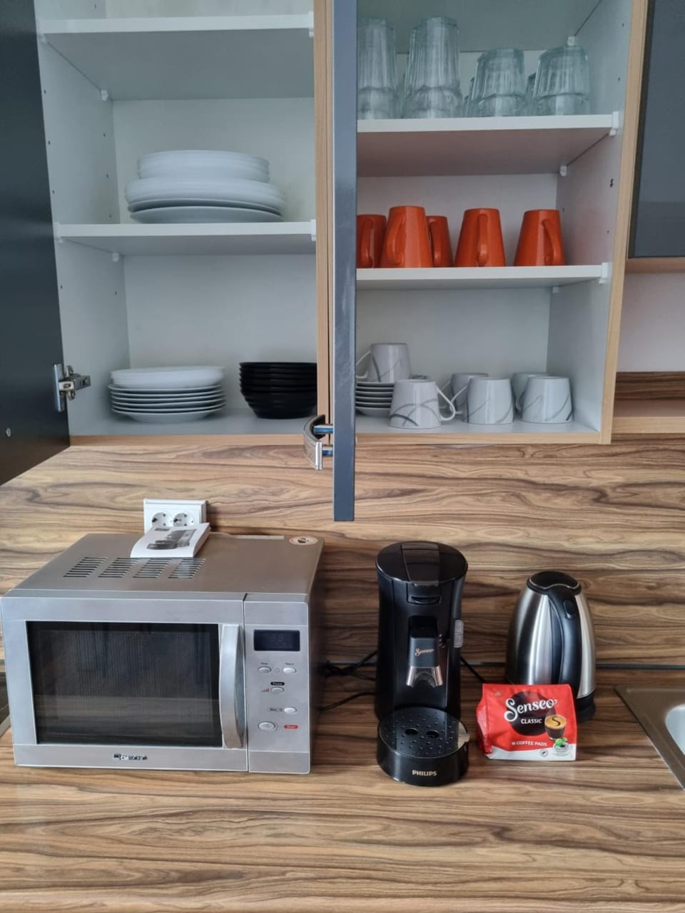 Coffee/tea facilities