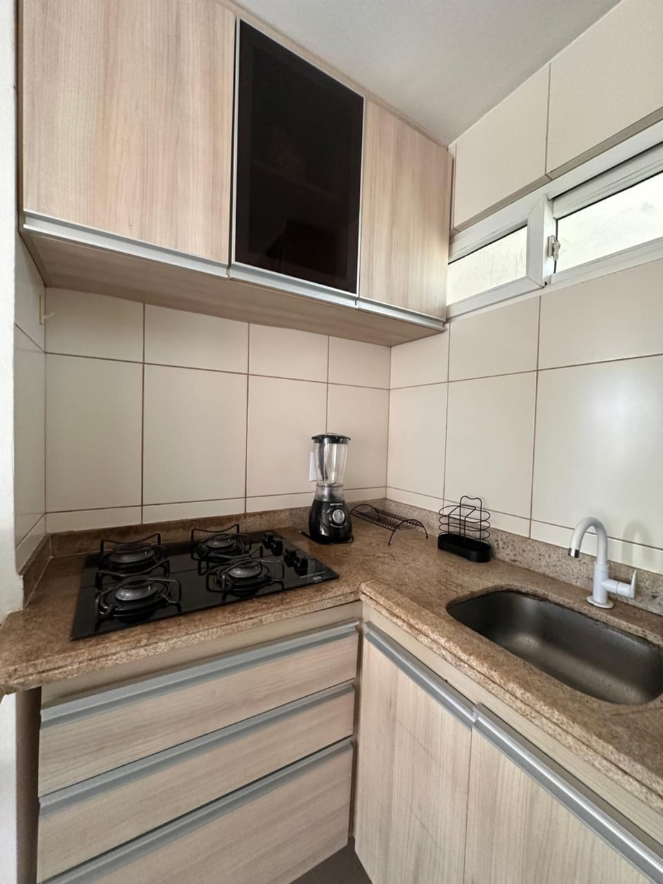 Kitchen or kitchenette, pet friendly, stove