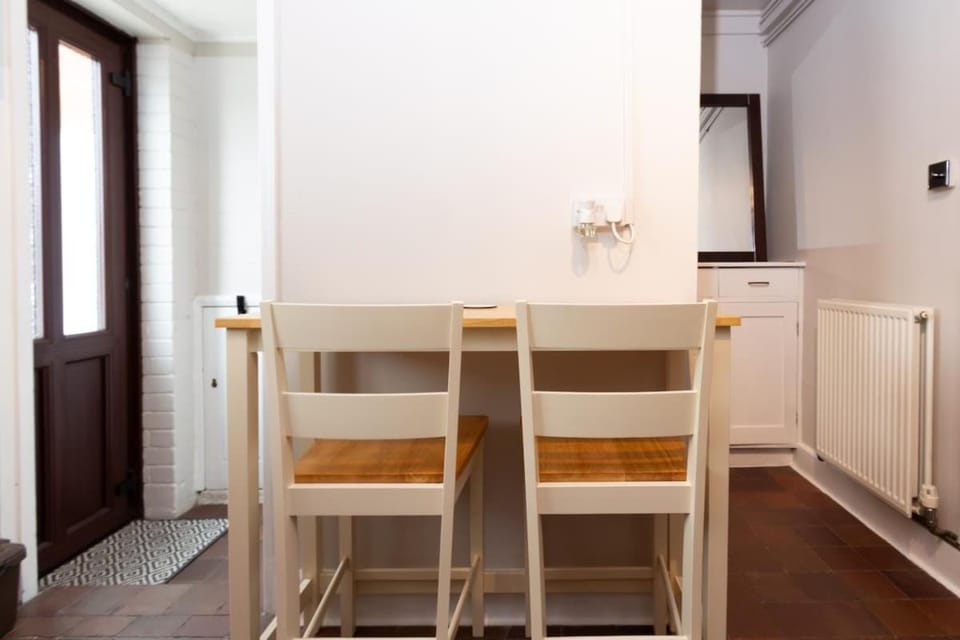 Idyllic 1 Bed Apt in Beautiful Village of Chester Apartment in Chester
